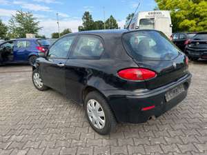Alfa Romeo 147 1.6 16V T.Spark Bild 4