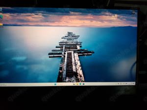Tragbarer externer Monitor in Laptop-Größe selten genutzt und fast wie neu! Bild 3