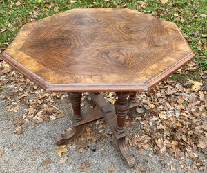 Holztisch, 8-kantig, Gründerzeit, antik