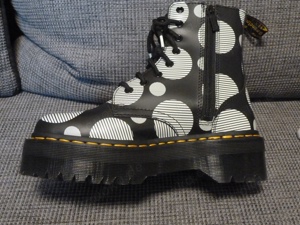 Dr. Martens 1460 Polka Dot Schwarz-Weiß,  Gr. 38, Smooth Leather Boots, JADON - Schnürstiefelette Bild 3