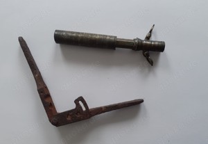 Pulverhorn, Pulverflasche und Zubehör, Sammlerstücke Bild 5
