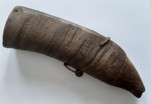 Pulverhorn, Pulverflasche und Zubehör, Sammlerstücke Bild 4