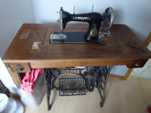 Pfaff Nähmaschine um 1910, Untergestell aus Gusseisen