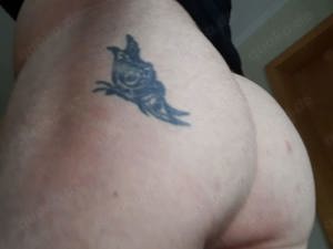 Suche eine bbw milf  mit Tattoos und pricings im alter40 bis 62 Jahre alt ist und jetzt Lust und Zei