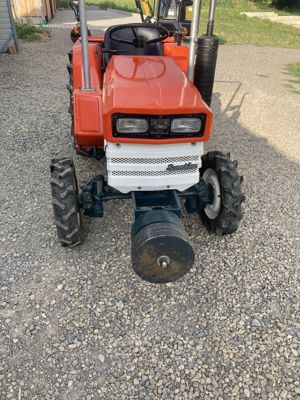 Kubota b1600 Kleintraktor Bild 6