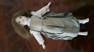 Antikes Puppenbett Metall mit Porzellan Keramik Puppe Bild 3