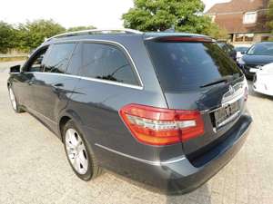 Mercedes-Benz E 250 T BlueTEC 9G-TRONIC Elegance Bild 4