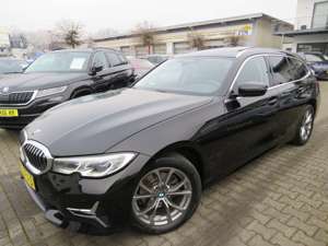 BMW 320 dA xDrive Luxury Line *LASER *PANO *HUD *LEDER