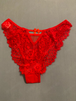 Getragene Damen Unterwäsche Rot String Slip tanga Frauen