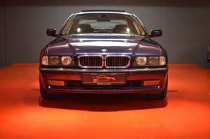 BMW 750
