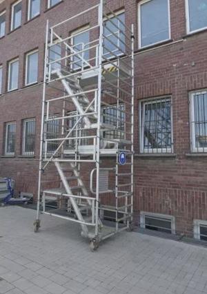 Rollgerüst Fahrgerüst Gerüst Baugerüst Alu Altrad Plettac Assco Uni Breit 40608