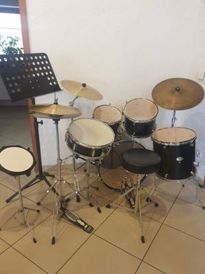 Mapex Tornado Jazz Zildjian Drum Set