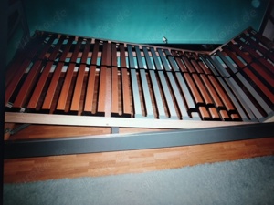 Metallbett zu verkaufen