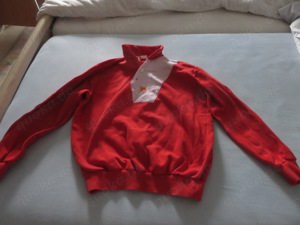 Sweatshirt Größe M, zu verschenken