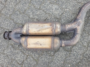 Mercedes-Benz W208 230K Katalysatoren Bild 10 Mercedes-Benz W208 230K Katalysatoren Bild 10