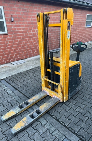 Jungheinrich EJC 212 Elektro Hochhubwagen Stapler Elektrohubwagen