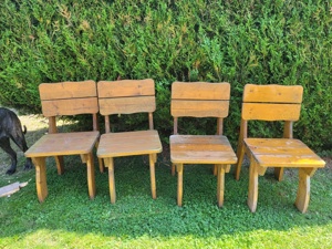 4 Gartenstühle massiv