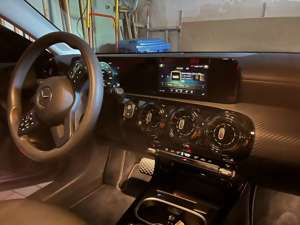 Mercedes-Benz A 200 d 8G-DCT +MBUX+DAB+PARK ASSIST+SPURHALTE ASSIST Bild 4