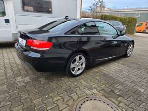 BMW 330 Baureihe 3 Coupe 330i xDrive Bild 4