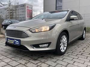 Ford Focus Titanium/2HAND/Anhängerkupplung/parktronik/ Bild 4