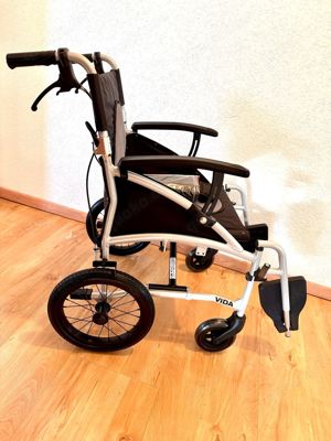 Neuer Leichter Rollstuhl Transportrollstuhl Reiser Bild 3