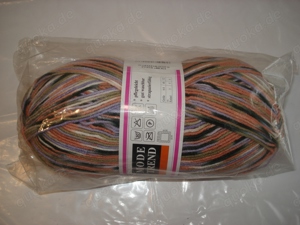 8 x 150 g Strickgarn, Wolle bunt neu OVP Bild 3