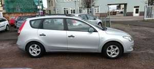 Hyundai i30 i30cw 1.6 CRDi Edition Plus Bild 3