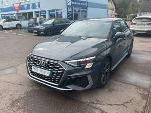 Audi S3 2.0 16V TFSI 2.0 TFSI quattro PANO / MATRIX Bild 3