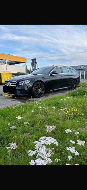 Mercedes-Benz E 300 d T 9G-TRONIC AMG Line