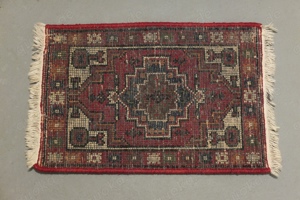 Kleiner geknüpfter Teppich (Vintage)  Bild 2