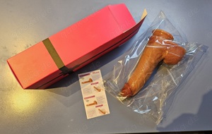 Realistischer Dildo mit Spritzfunktion   NEU in Originalverpackung Bild 2