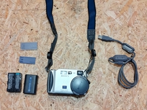 SONY DSC S-70 Cypershot Kamera mit Zubehör