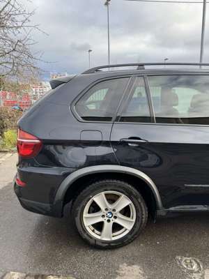 BMW X5 xDrive40d Edition Exclusive Bild 2