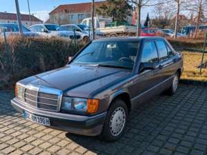 Mercedes-Benz 190 E 2.0