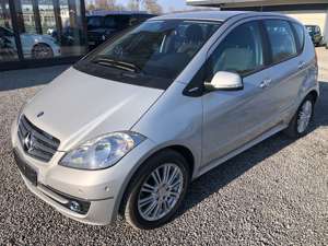Mercedes-Benz A 180 Autotronic ELEGANCE*Park-Assistent*Sitzheizung*2.H