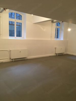 *** 179,6m  - 14,5  m2 - Zentrales Büro in Berlin-Mitte ***