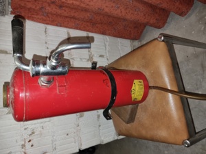 FEUERWEHR, Schankanlage, Bierzapfanlage, Zapfanlage mit Feuerlöscher   Durstlöscher Bild 8