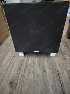 REL T7 aktiver Subwoofer (schwarz)