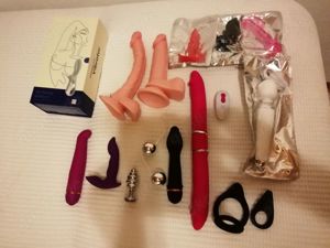 Verschenke Spielzeug Dessous an Frau schlank offen  Bild 3