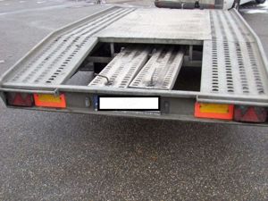 Hole jedes Altfahrzeug Unfallfahrzeug Schrottfahrzeug oder Fahrzeuge mit Motor- und Getriebeschaden Bild 2