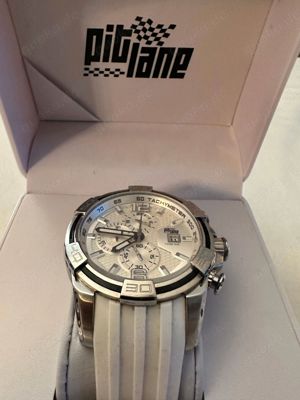 Wundrschöner Pit Lane Chronometer
