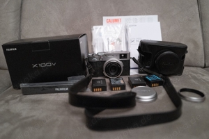 Fujifilm x100v, OVP mit Ledertasche, 4 Akkus, 14000 Auslösungen, Zubehörpaket