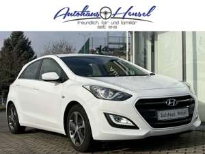 Hyundai i30 1.6 GDi YES! Einparkhilfe Klima Bordcomputer
