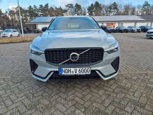Volvo XC60 Plus Dark T6 Recharge Plug-In HybridAWD Bild 2