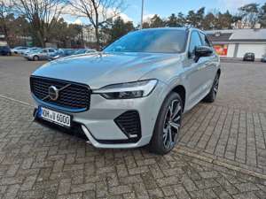 Volvo XC60 Plus Dark T6 Recharge Plug-In HybridAWD Bild 3