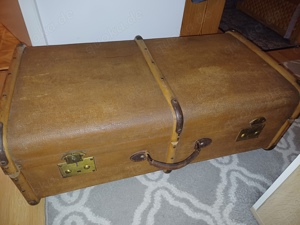 Antiker Überseekoffer 