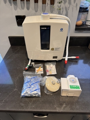Enagic Kangen Leveluk K8 Wasserionisierer alkalisierte & Wasserstoffwassermaschine