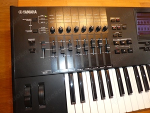 Yamaha MOTIF XF6 Workstation
