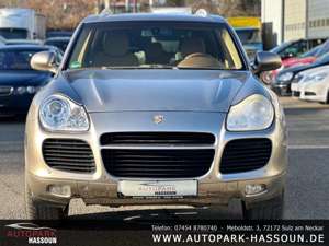 Porsche Cayenne Turbo TÜV 04/26 Bi-Xenon AHK Navi Tempo BOSE Klima Bild 2