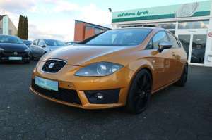 SEAT Leon FR Xenon/Navi/8-Fach Bereift/2.Hand/PDC VH